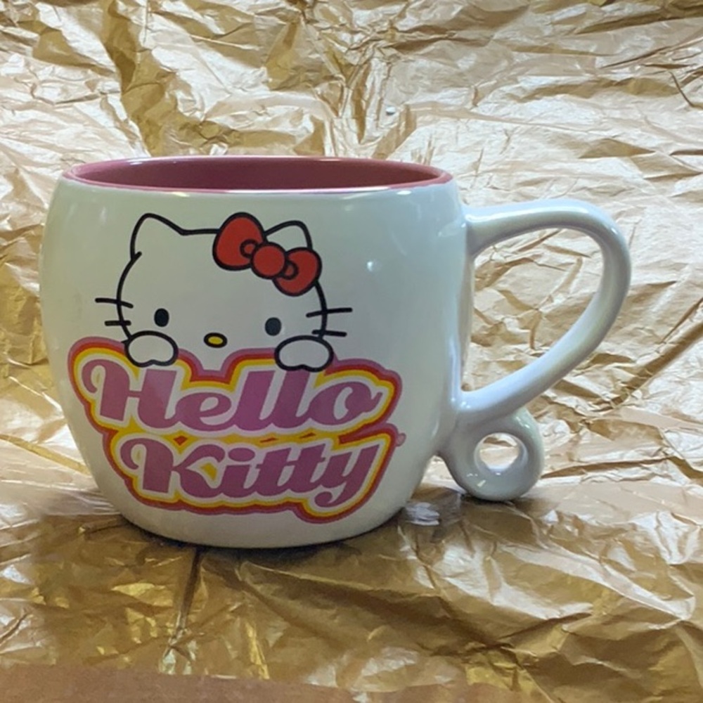 Hello Kitty, coffee mug